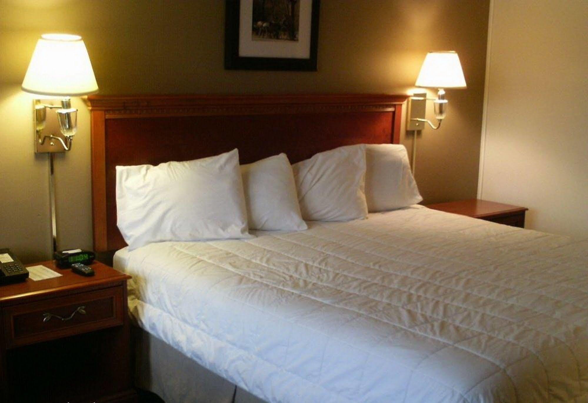 Newburgh Inn Kamer foto